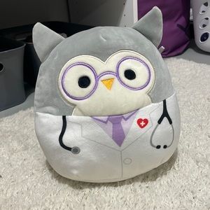 Claire’s exclusive squishmallow
